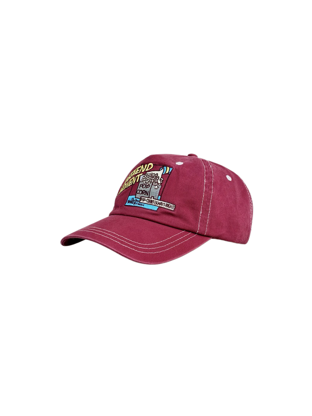 レッド ワッペンキャップ 斜め前